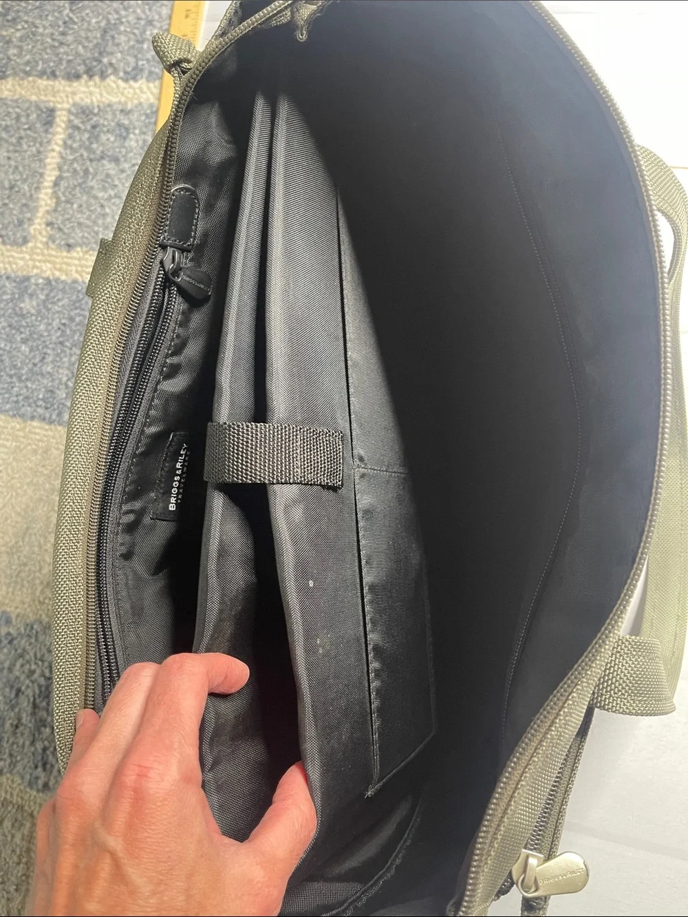 Briggs & Riley Shopper Tote Travel Bag Laptop Briefcase Mens Zip Carry On Mens